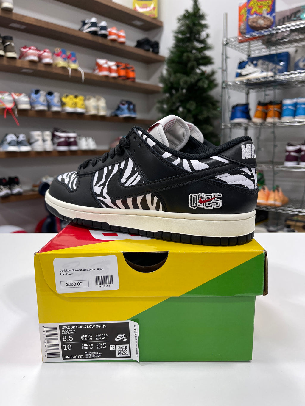 Nike SB Dunk Low "Quarter Snacks" Sz 8.5