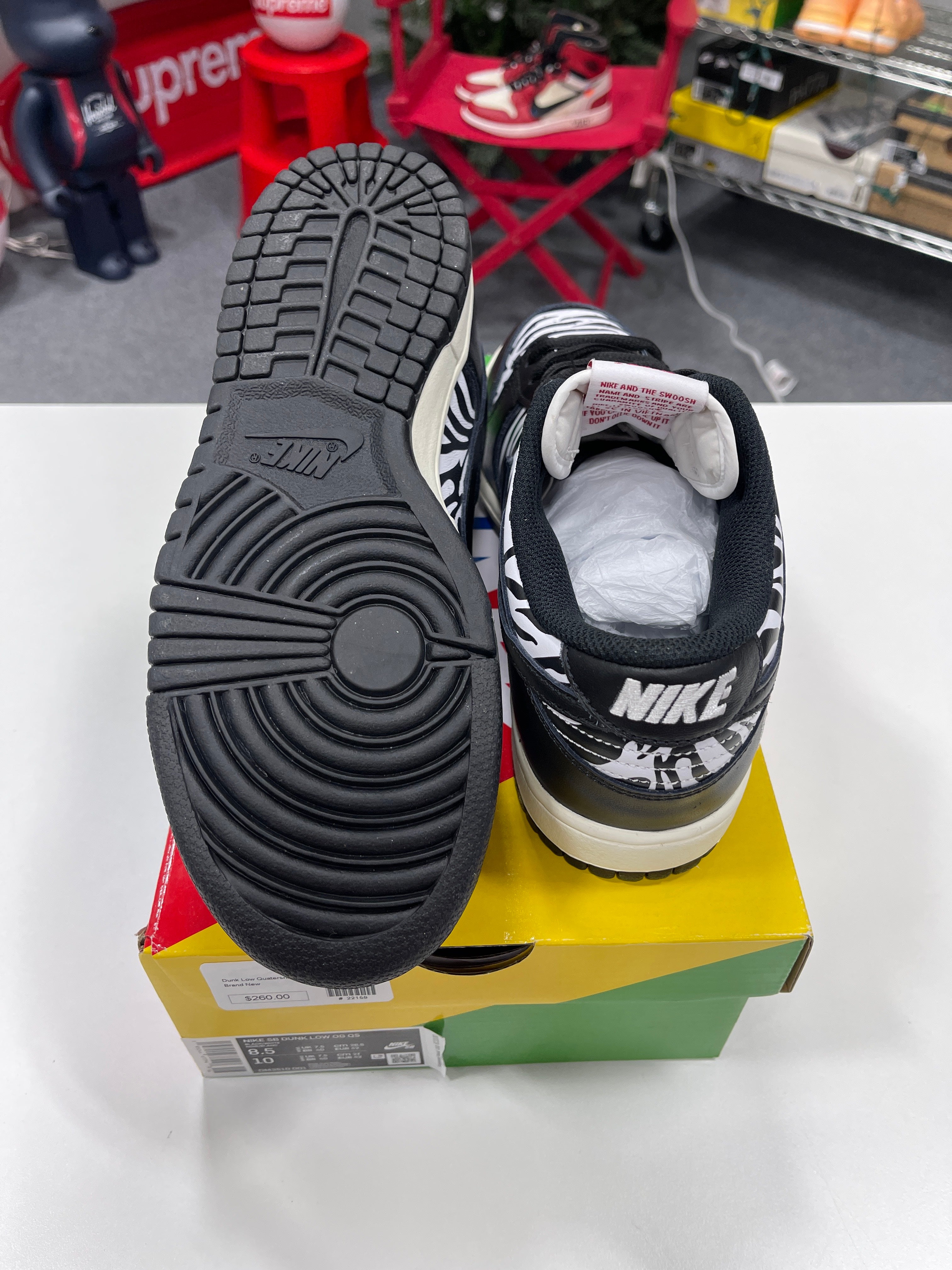 Nike SB Dunk Low "Quarter Snacks" Sz 8.5
