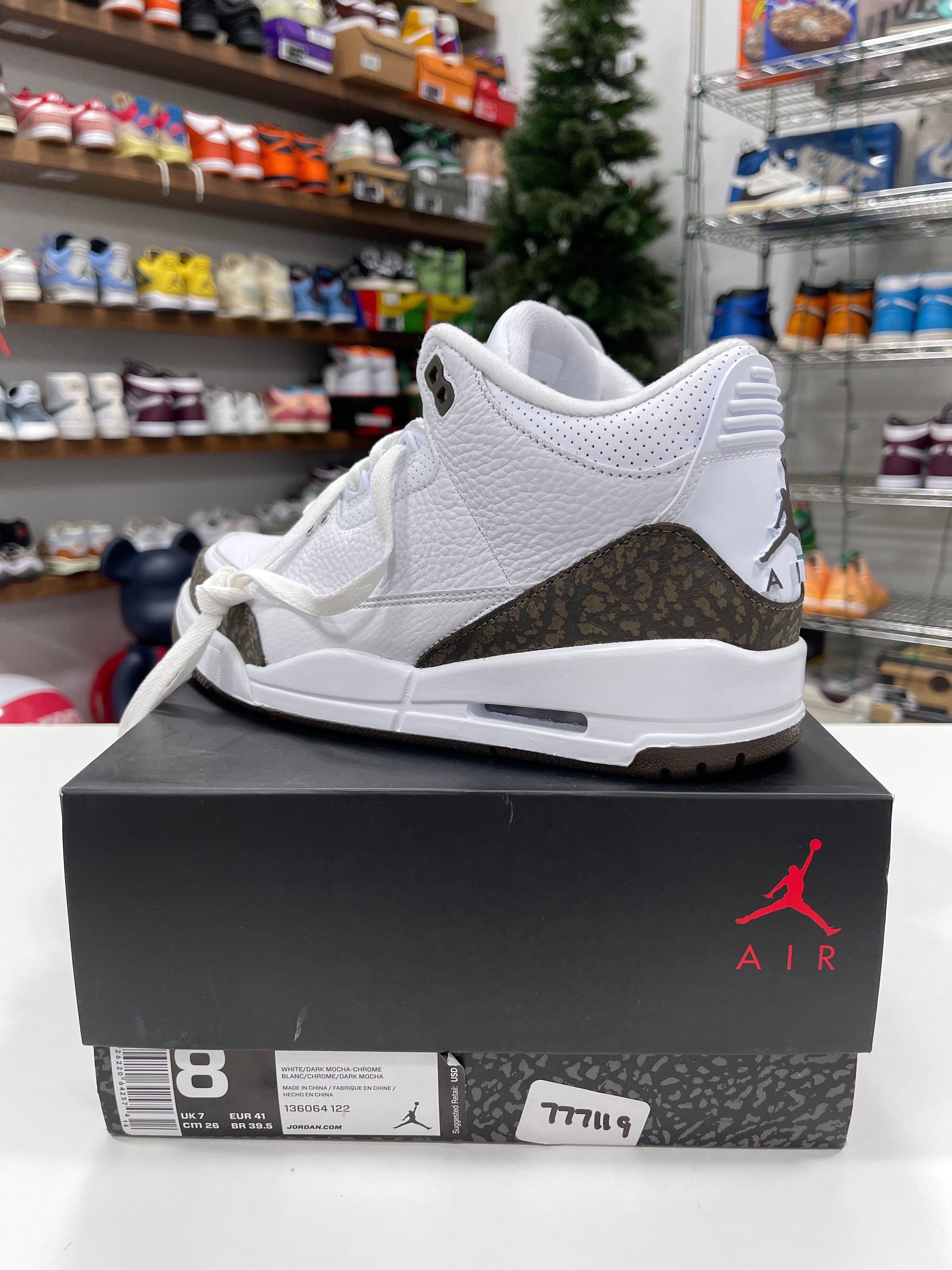 Air Jordan 3 Mocha (2018) Sz 8