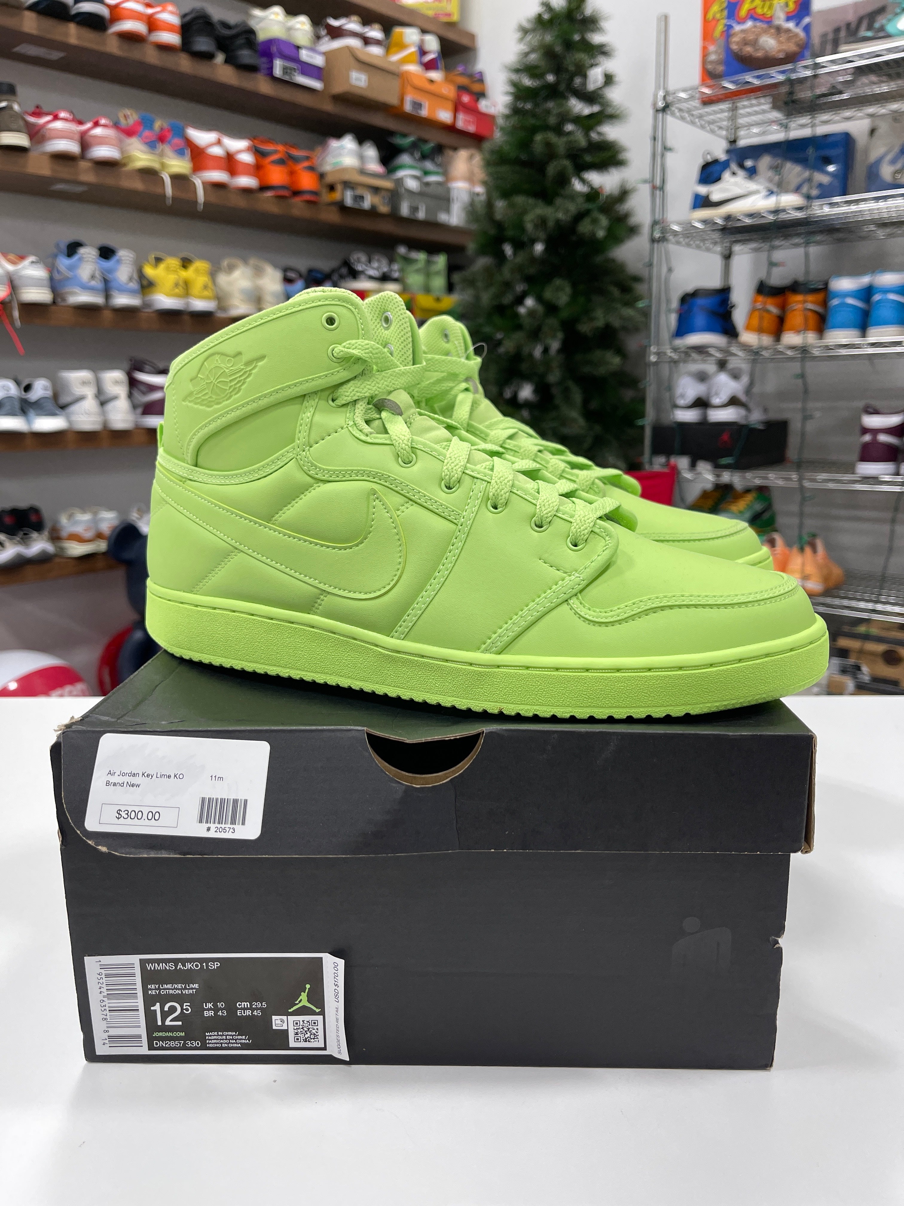 Wmns AJKO 1 "Billie Eillish" Sz 11M / 12.5W