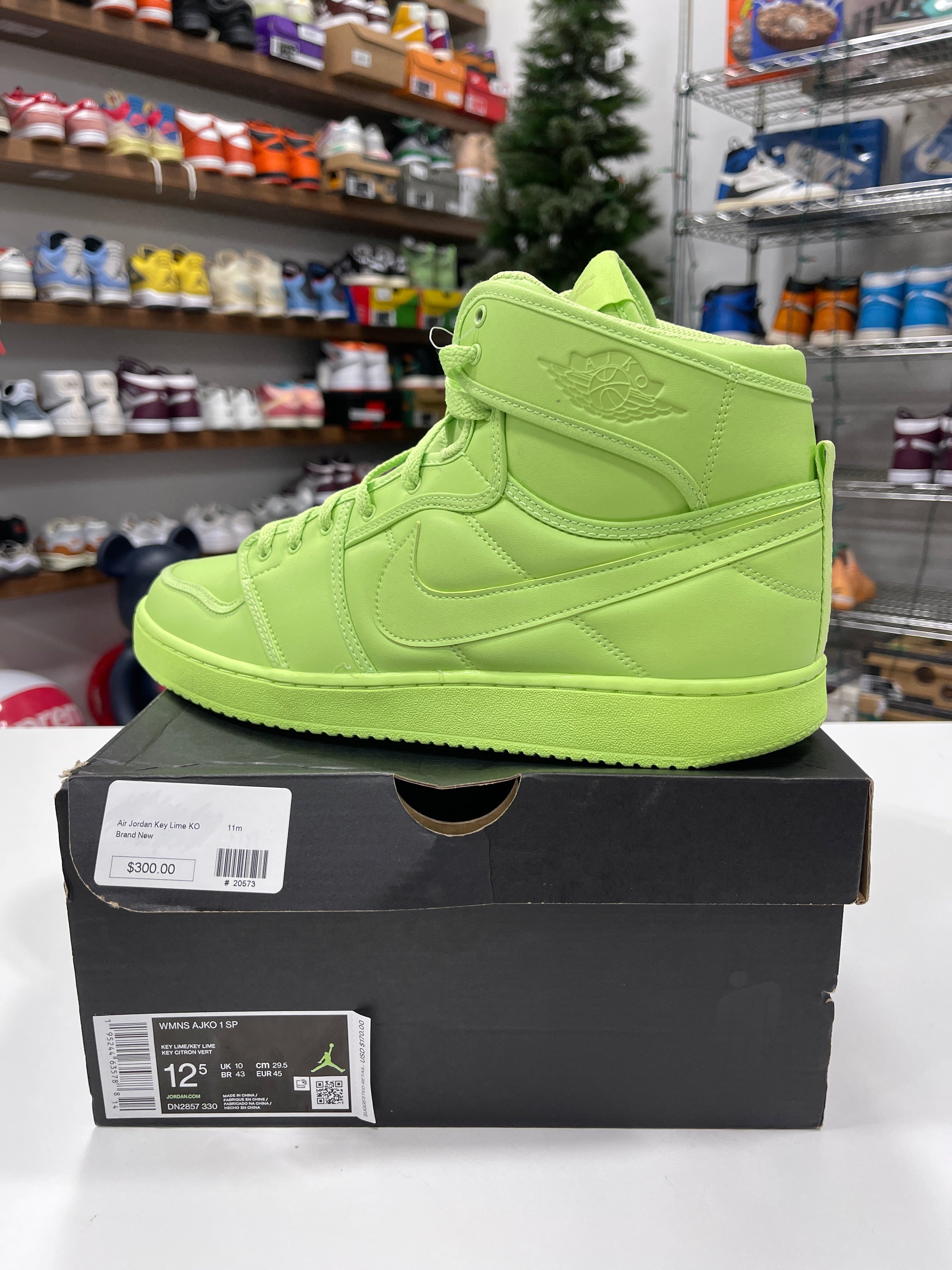 Wmns AJKO 1 "Billie Eillish" Sz 11M / 12.5W