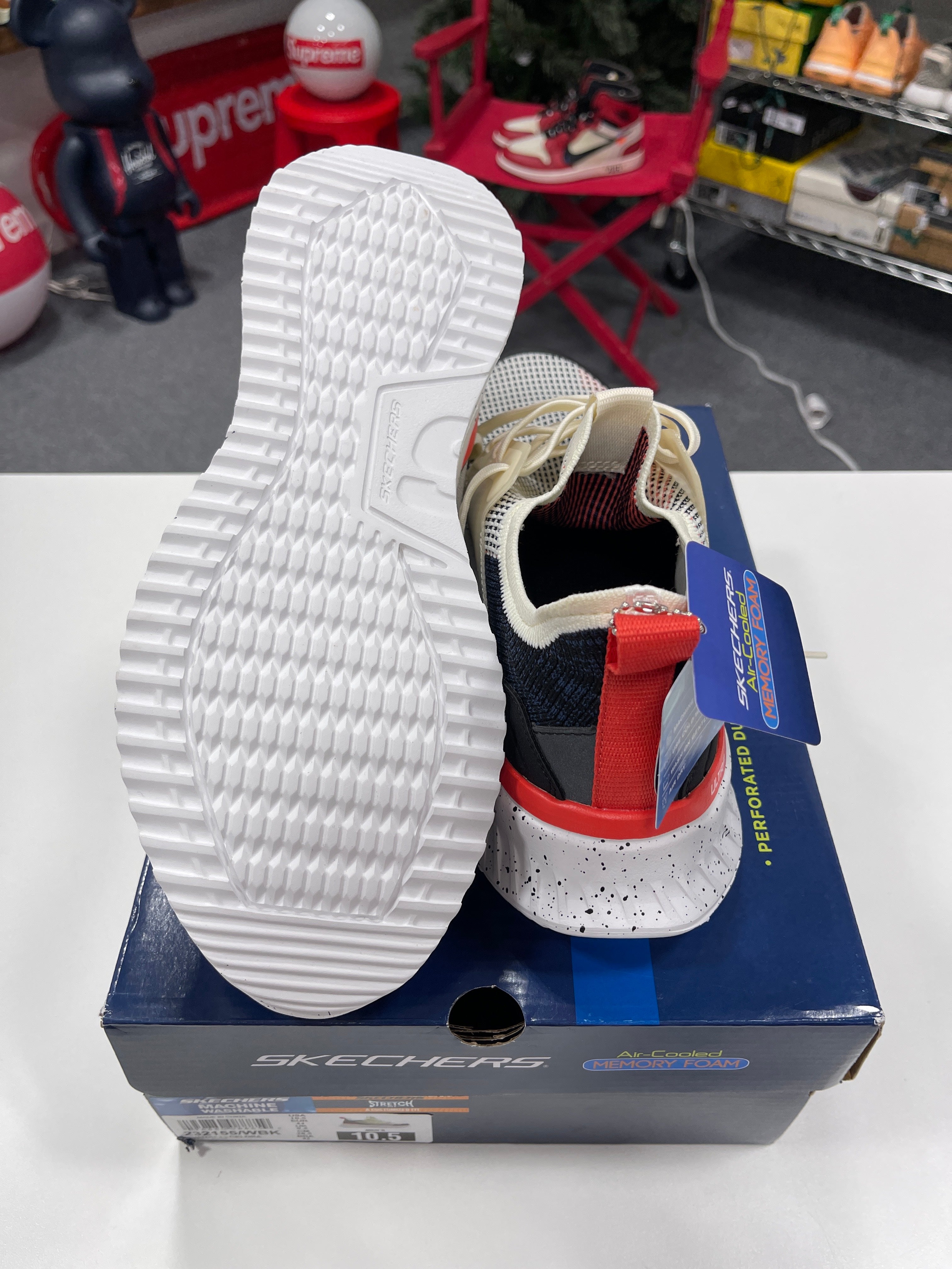 Skechers Matera 2.0 Sz 10.5