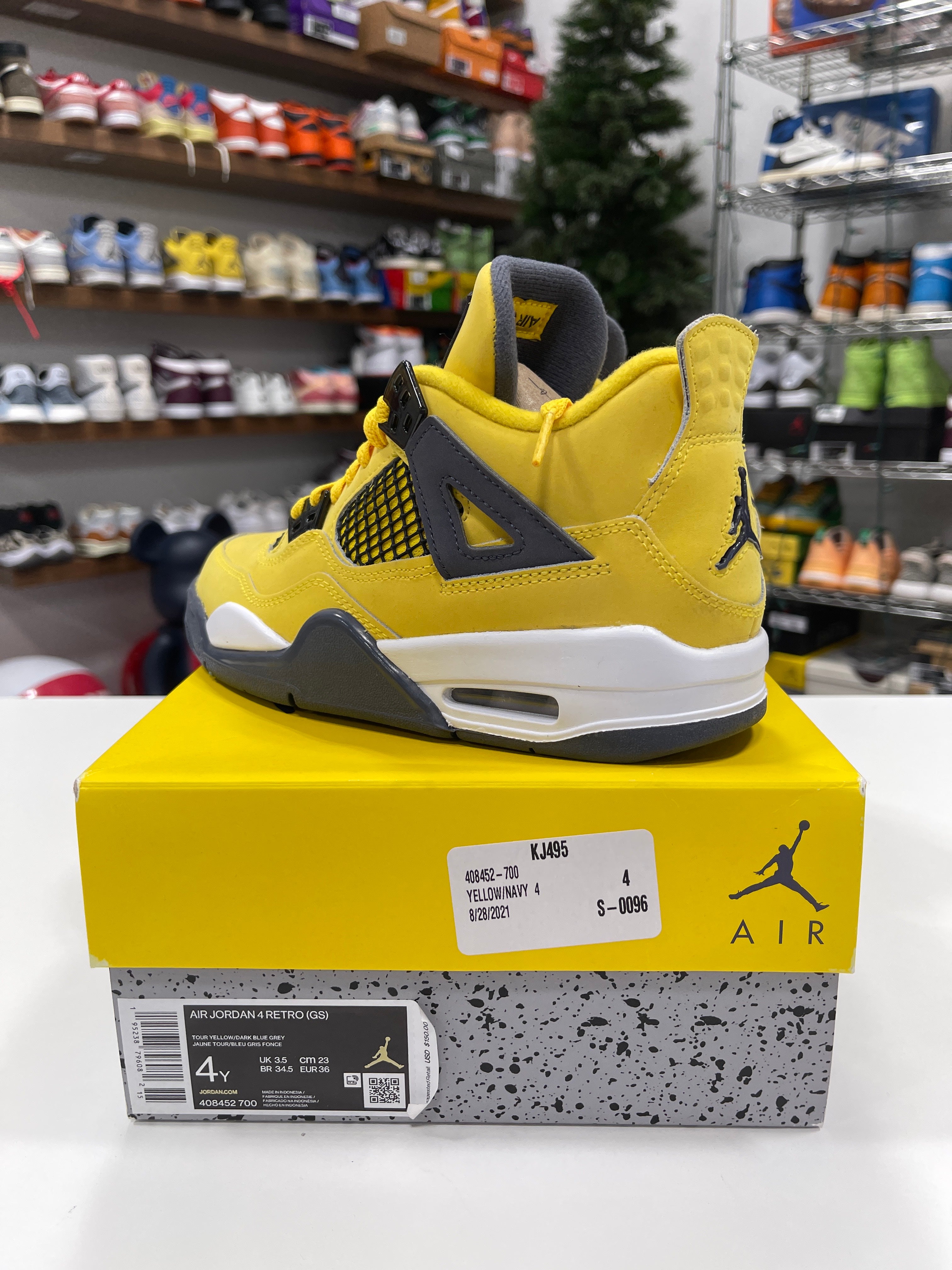 Air Jordan 4 "Lightning" GS Sz 4Y