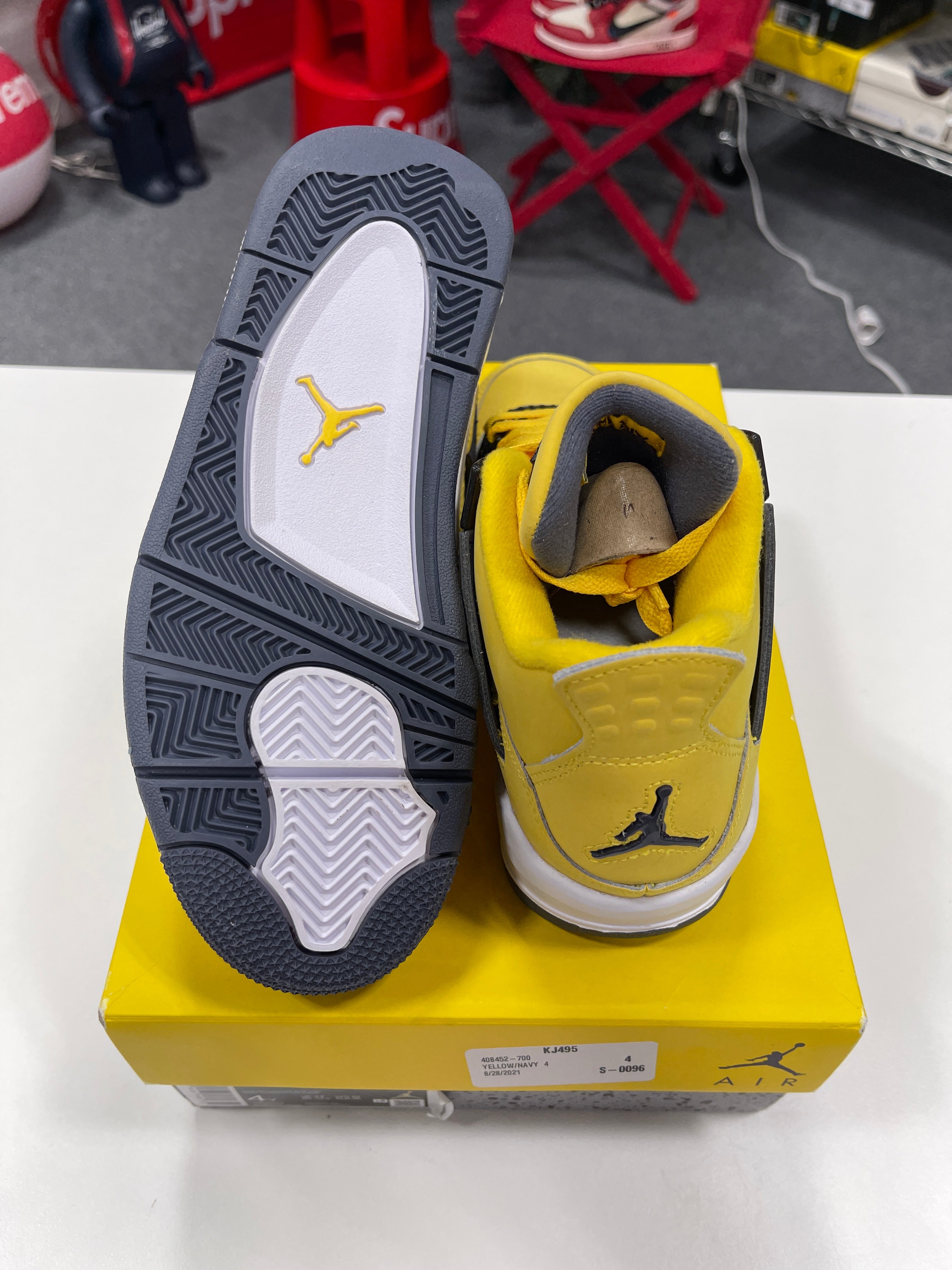 Air Jordan 4 "Lightning" GS Sz 4Y