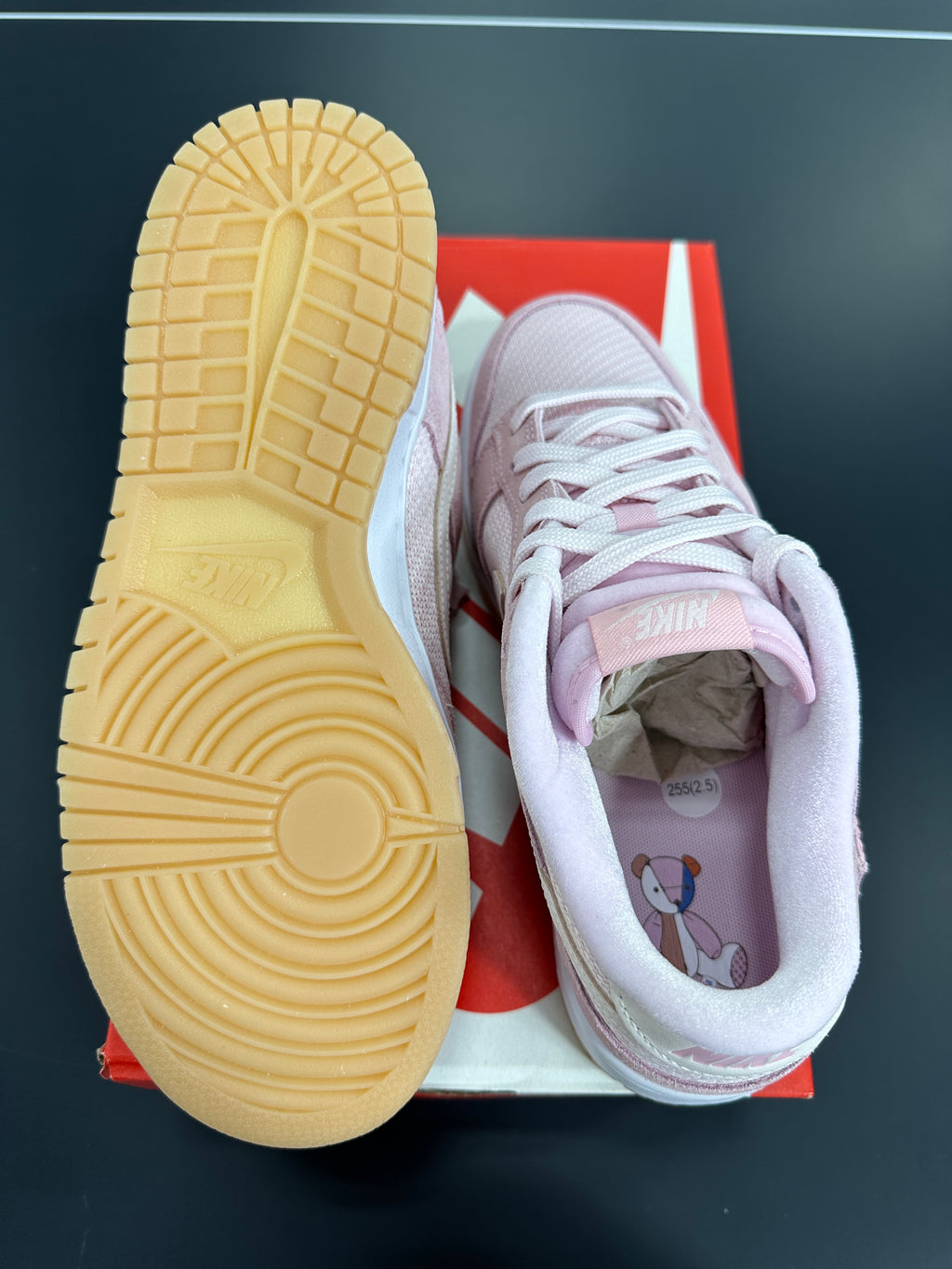 Wmns Nike Dunk Low Sz 8.5