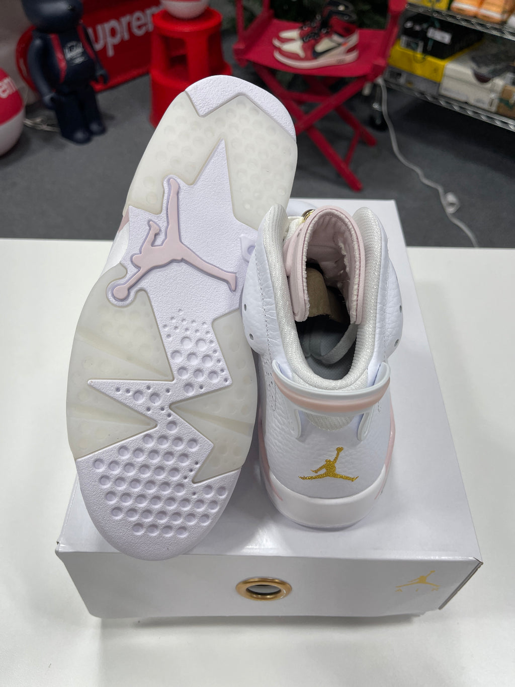 Wmns Air Jordan 6 Metallic Gold Hoops Sz 8W
