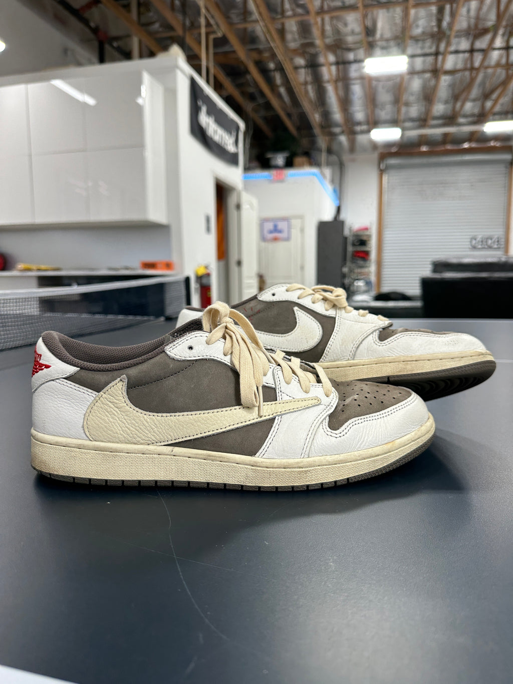 Nike x Travis Scott Jordan 1 Low Reverse Mocha Sz 11