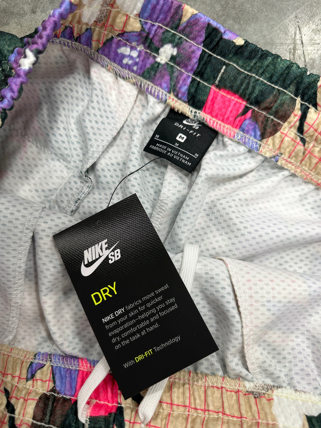 Nike SB Shorts Sz M