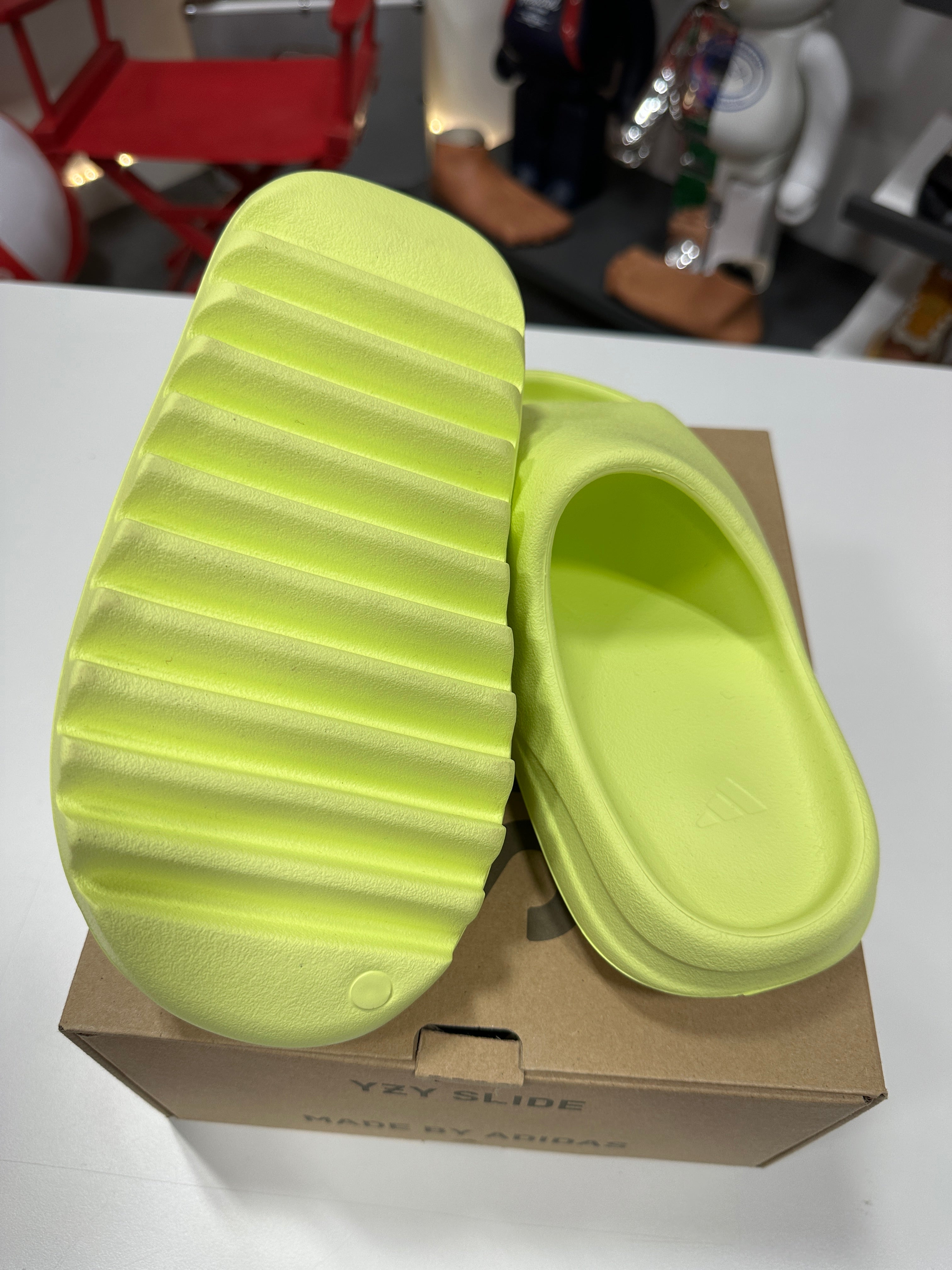 YZY Slide Green Glow Sz 4