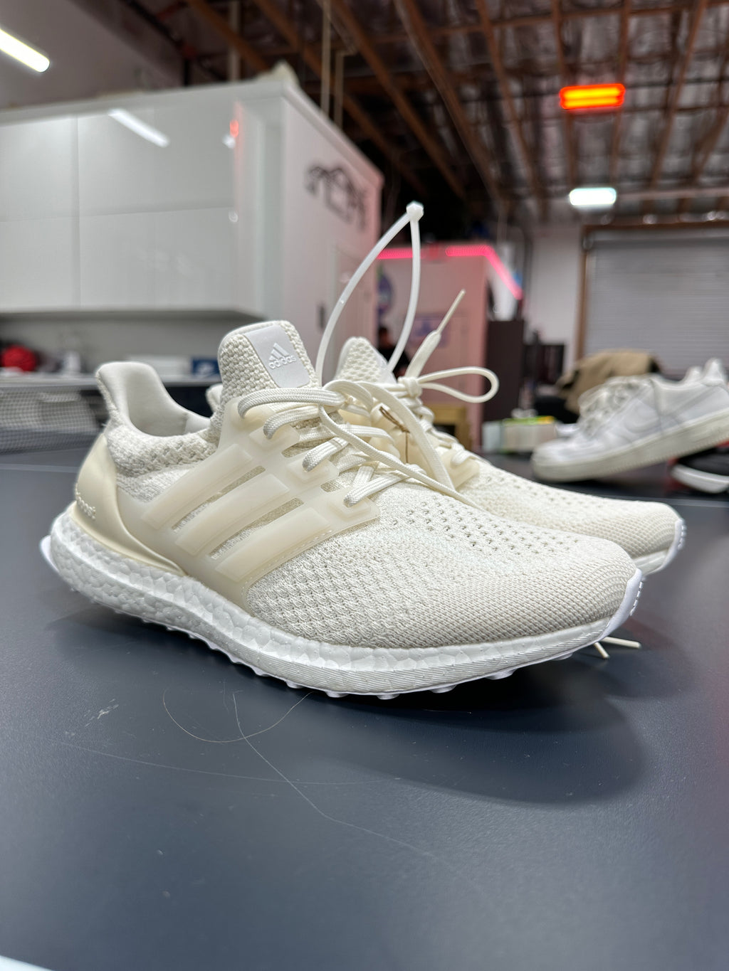 Adidas Ultra Boost Sz 8