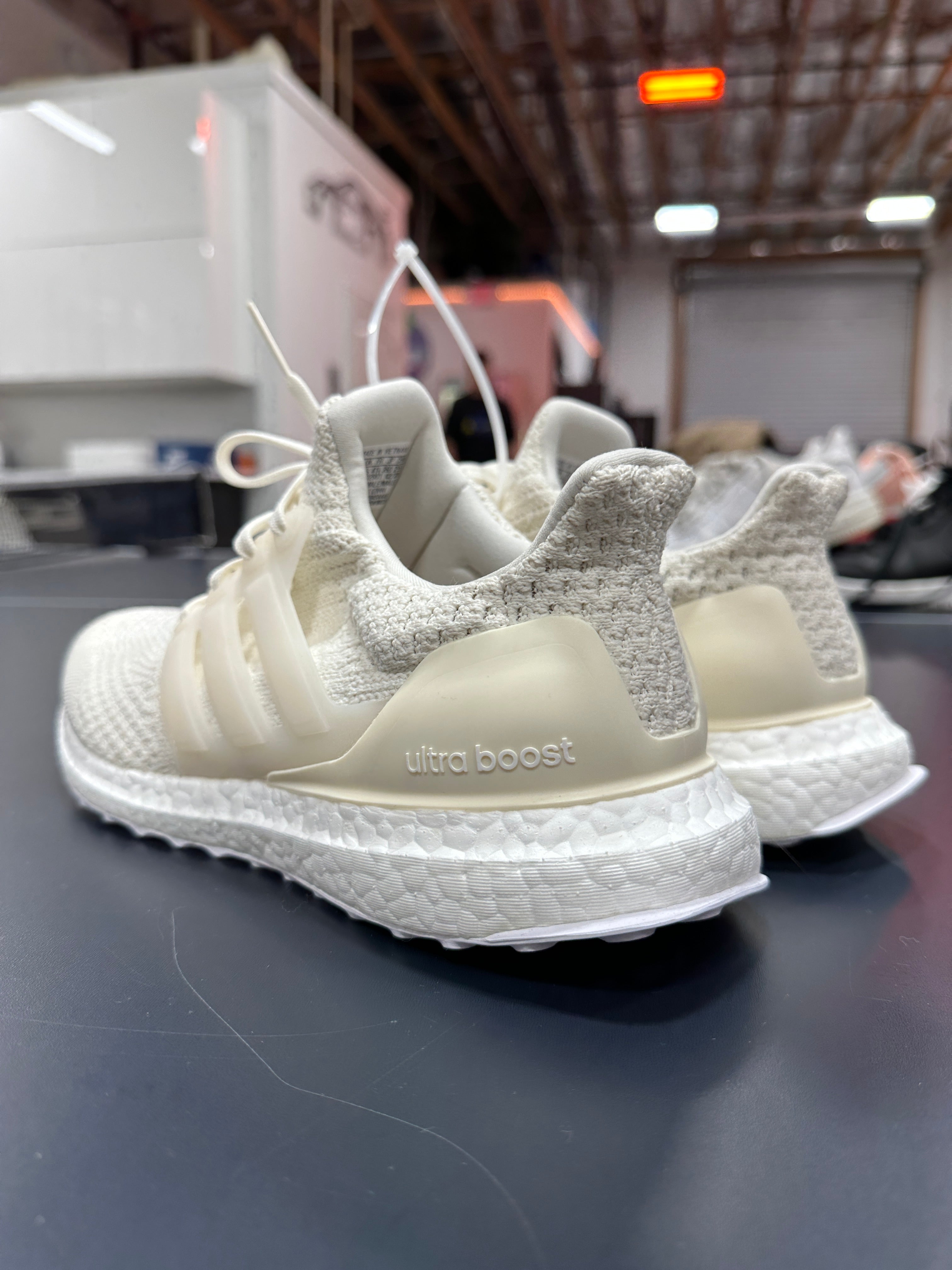 Adidas Ultra Boost Sz 8