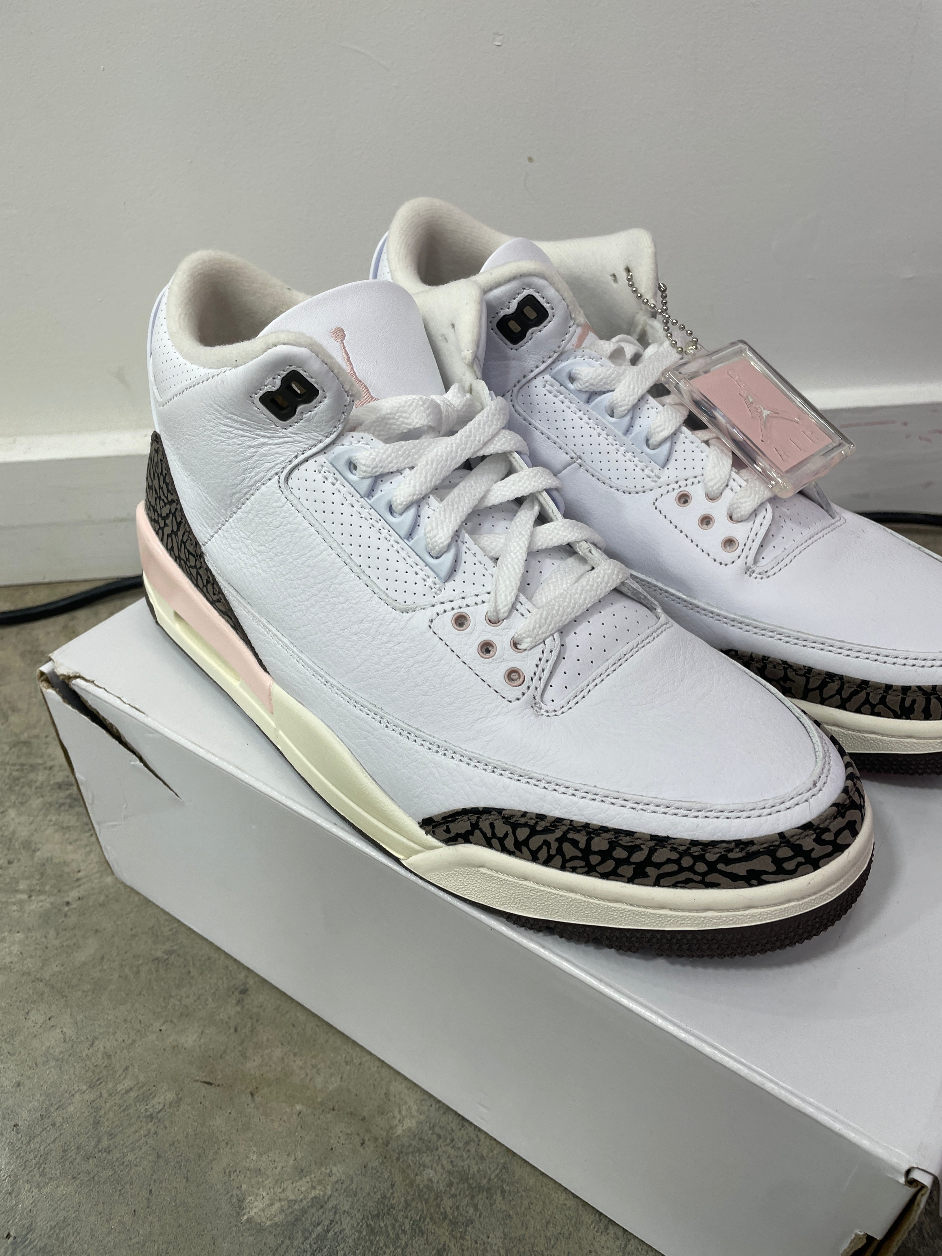 Jordan 3 Retro Neapolitan Dark Mocha (W)12 Mens 10.5