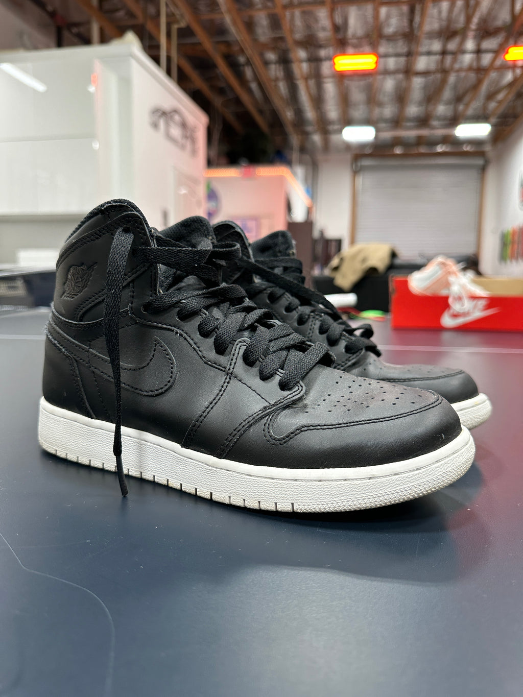 Jordan 1 Retro Cyber Monday (GS) Sz 6Y