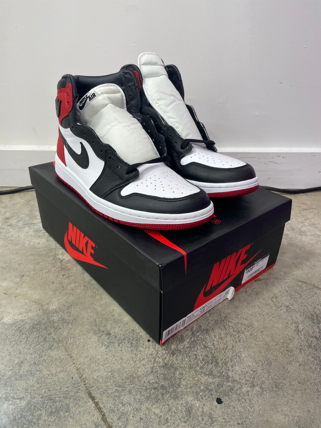 Jordan 1 Black Toe Satin 12W Mens 10.5