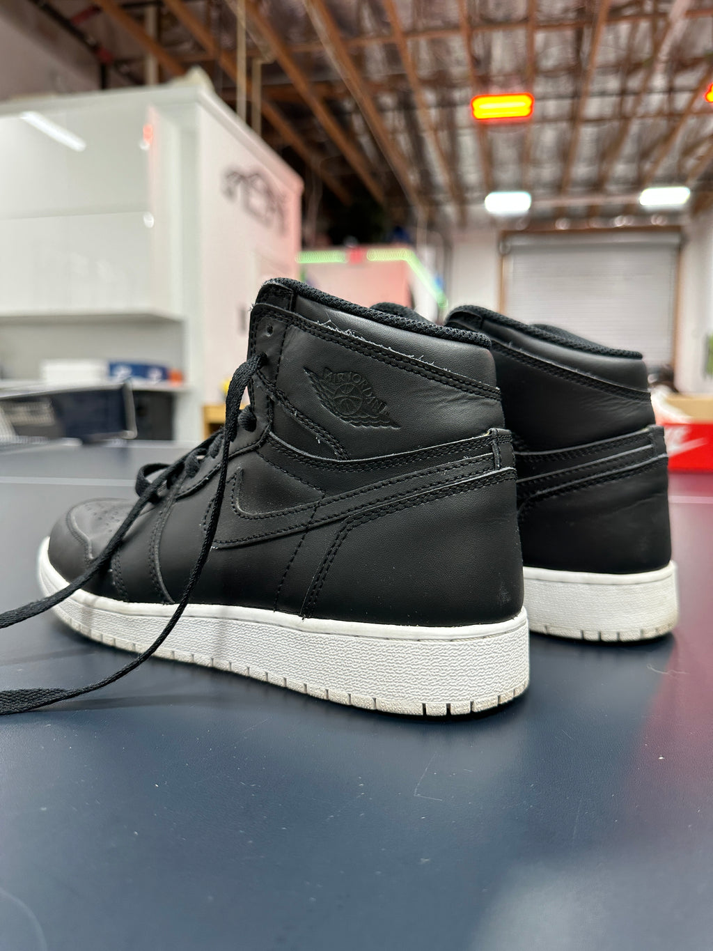 Jordan 1 Retro Cyber Monday (GS) Sz 6Y