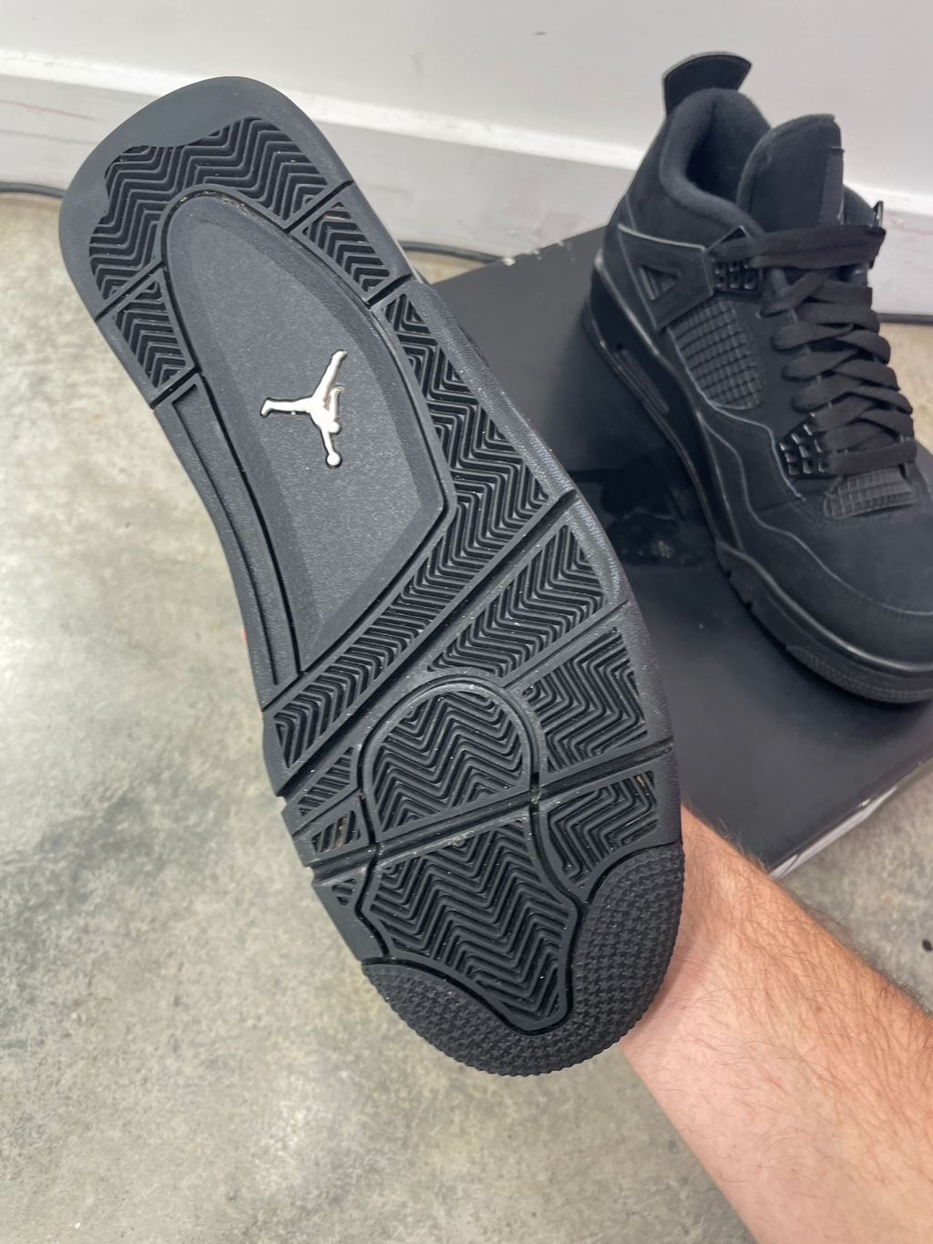 Jordan 4 Black Cat Size 10.5