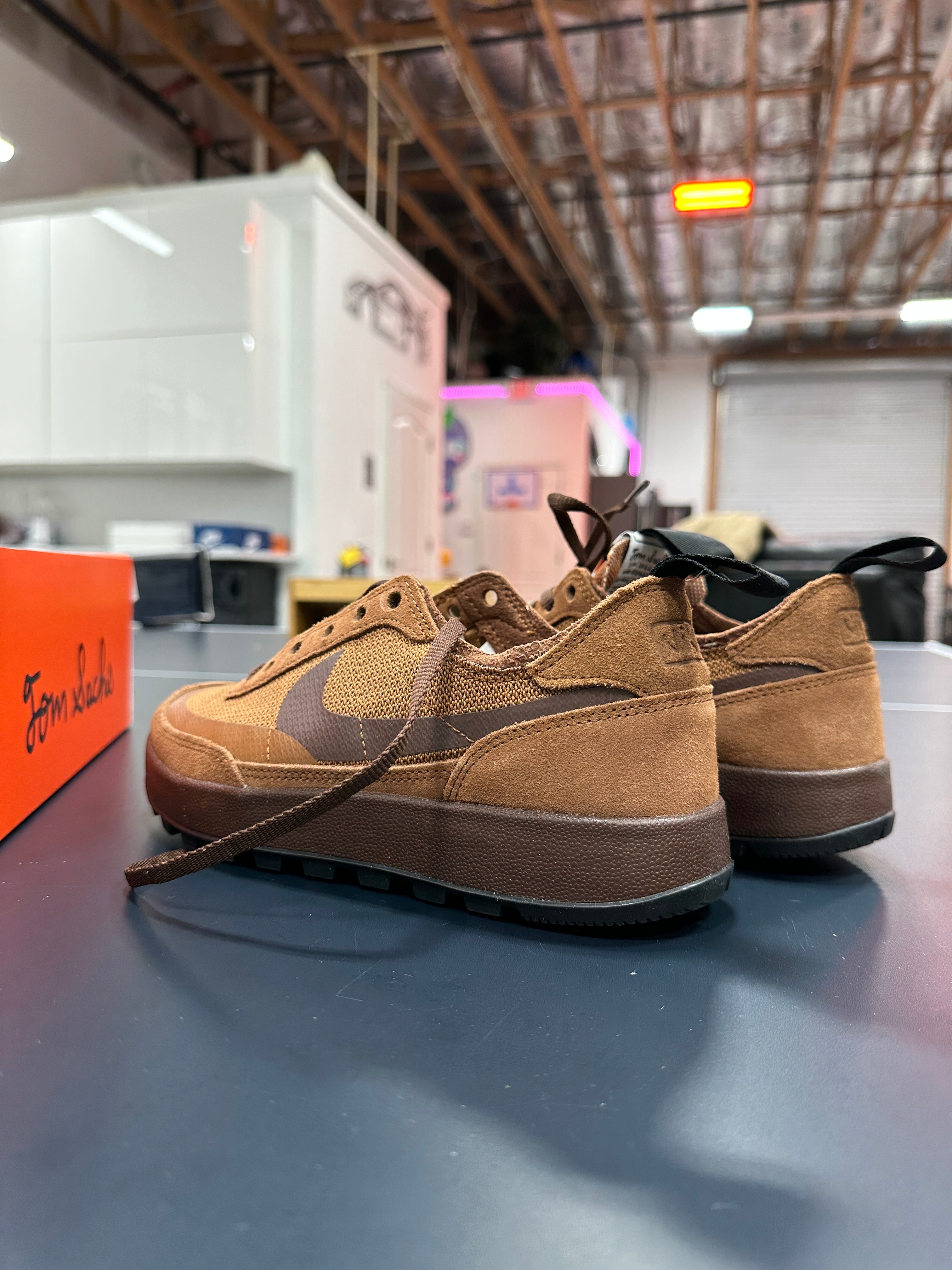 Wmns Nike Craft GPS Sz 7.5