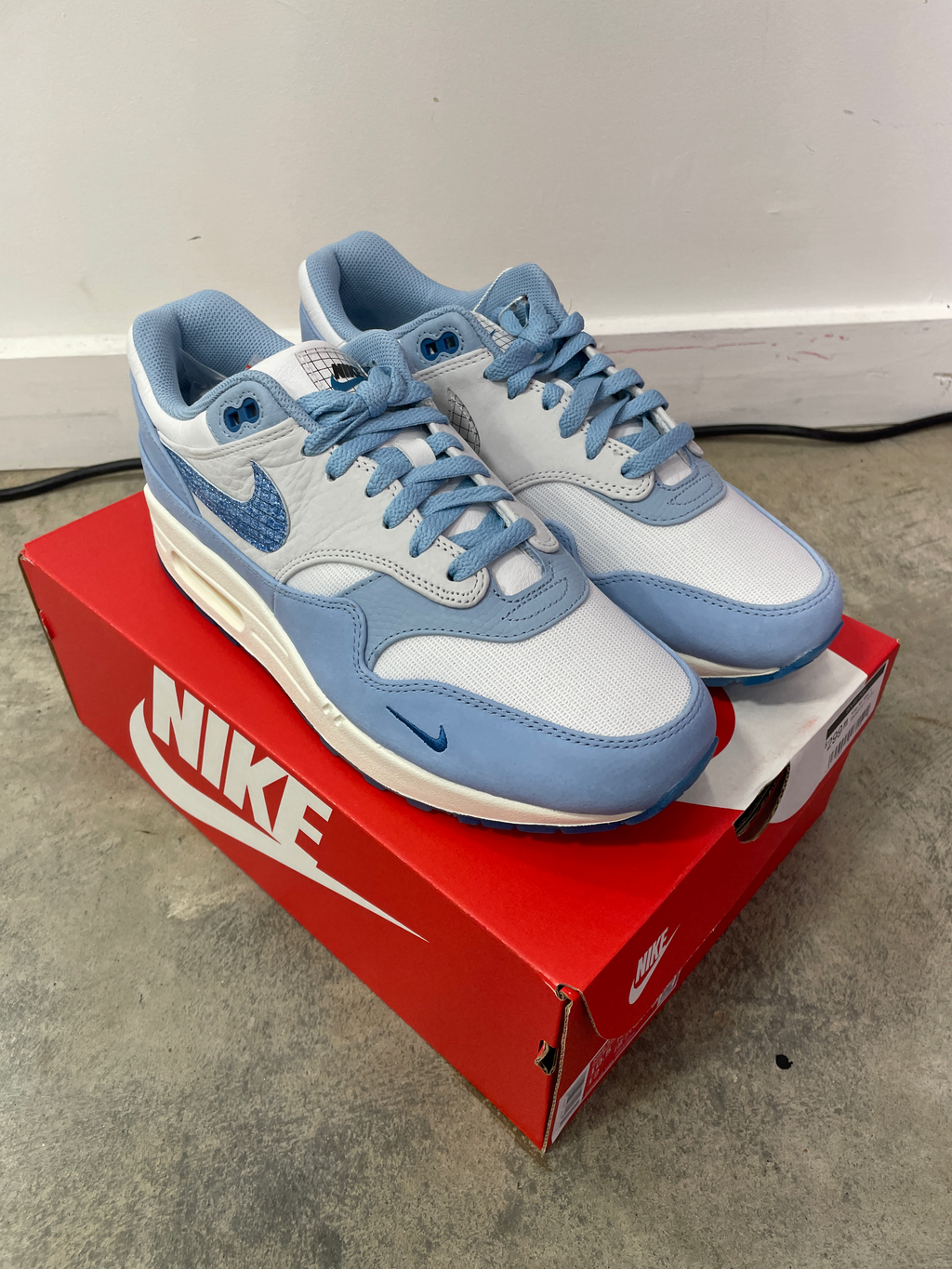 Nike Air Max 1 Blueprint Sz 10.5