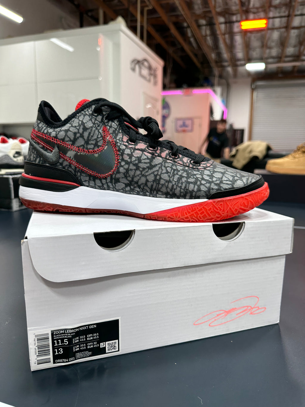 Zoom Lebron NXXT Gen Faze Clan Sz 11.5
