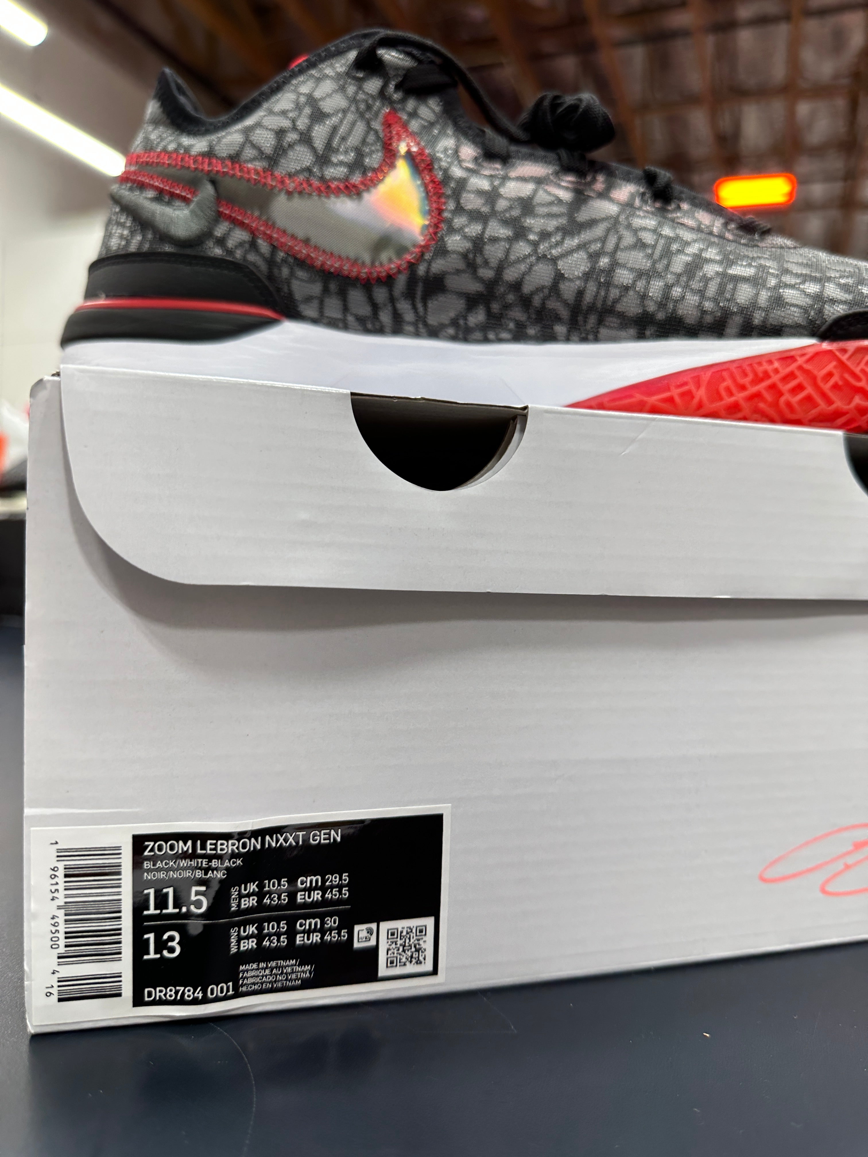 Zoom Lebron NXXT Gen Faze Clan Sz 11.5
