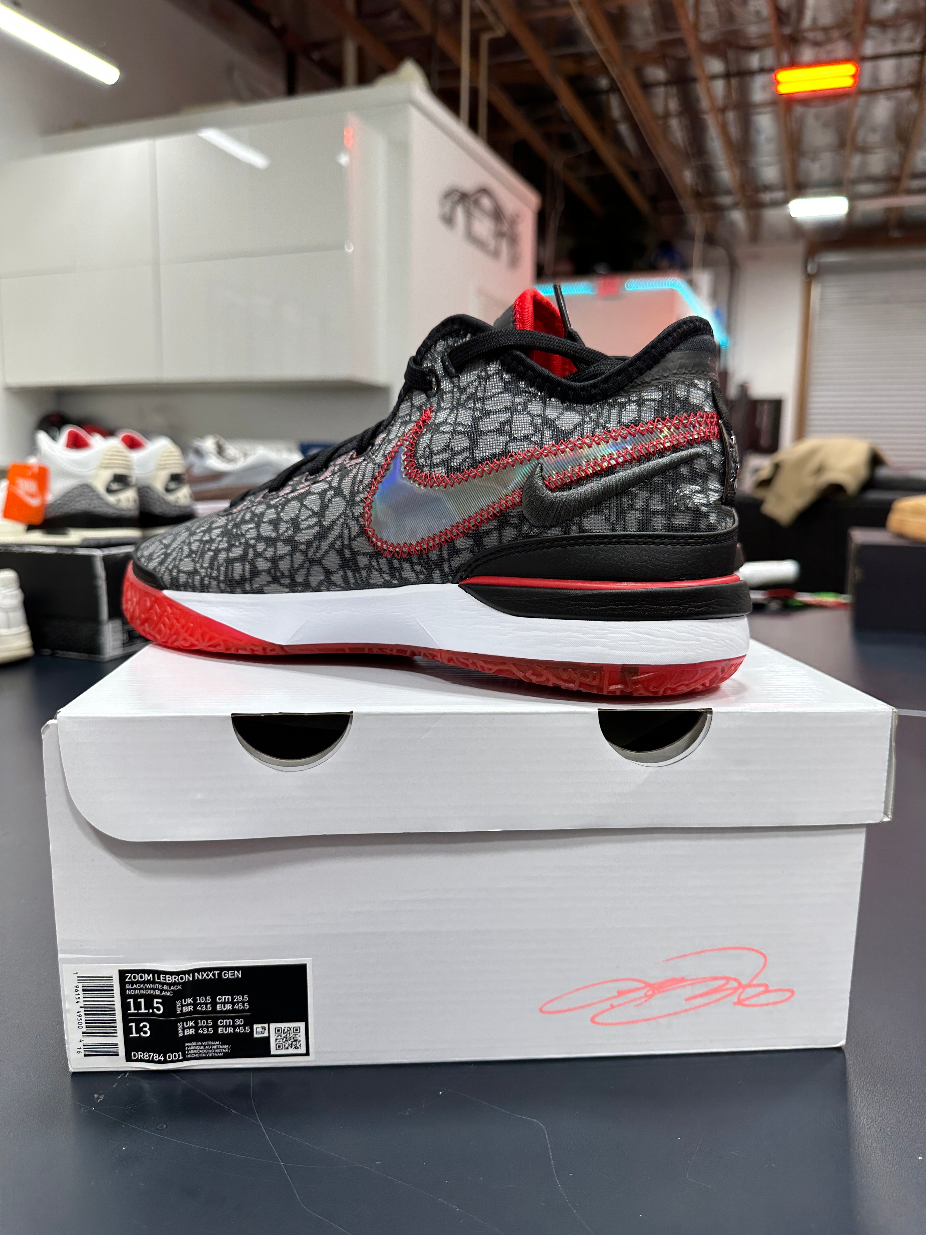Zoom Lebron NXXT Gen Faze Clan Sz 11.5
