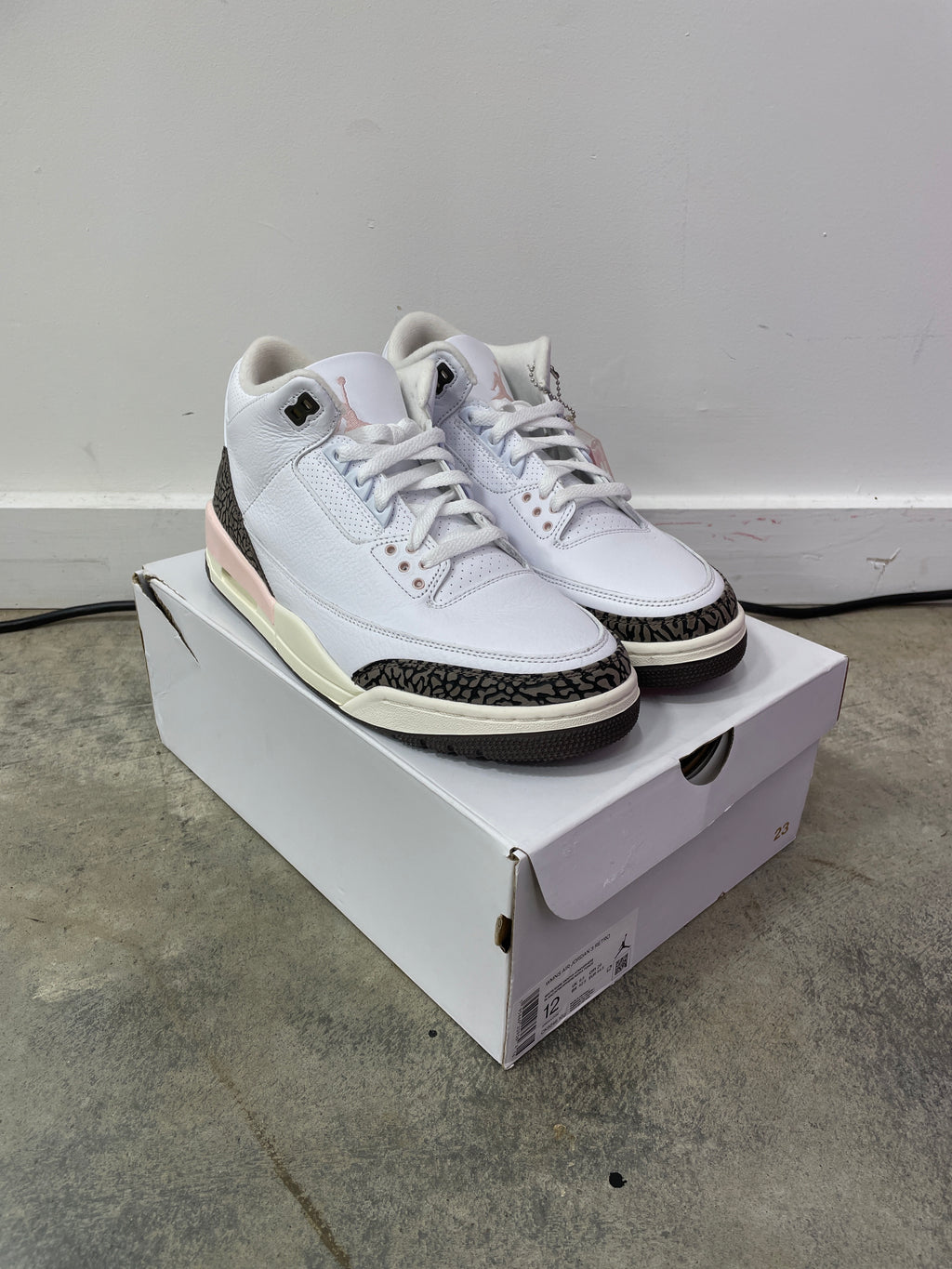 Jordan 3 Retro Neapolitan Dark Mocha (W)12 Mens 10.5