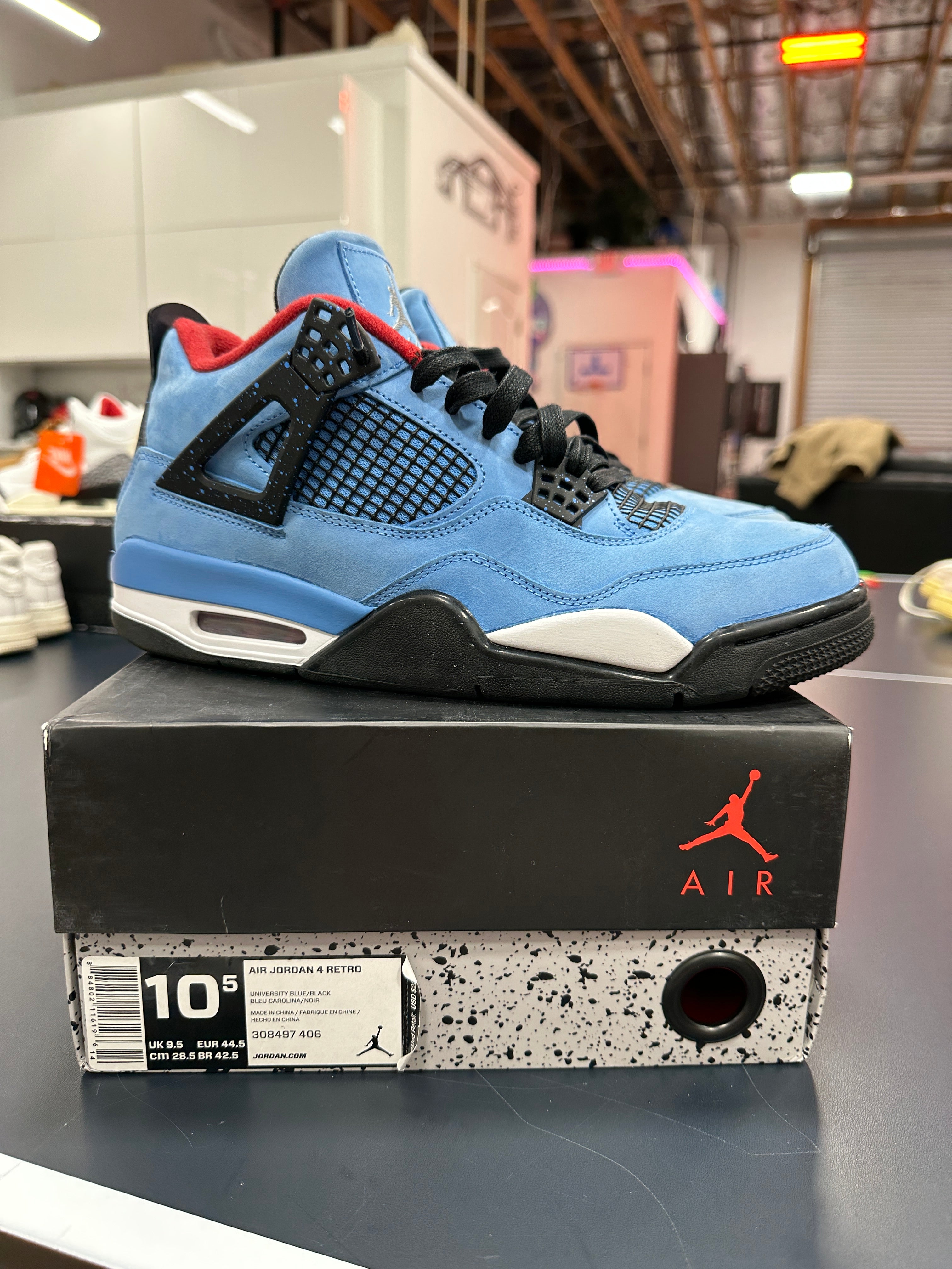 Jordan 4 Travis Scott Sz 10.5