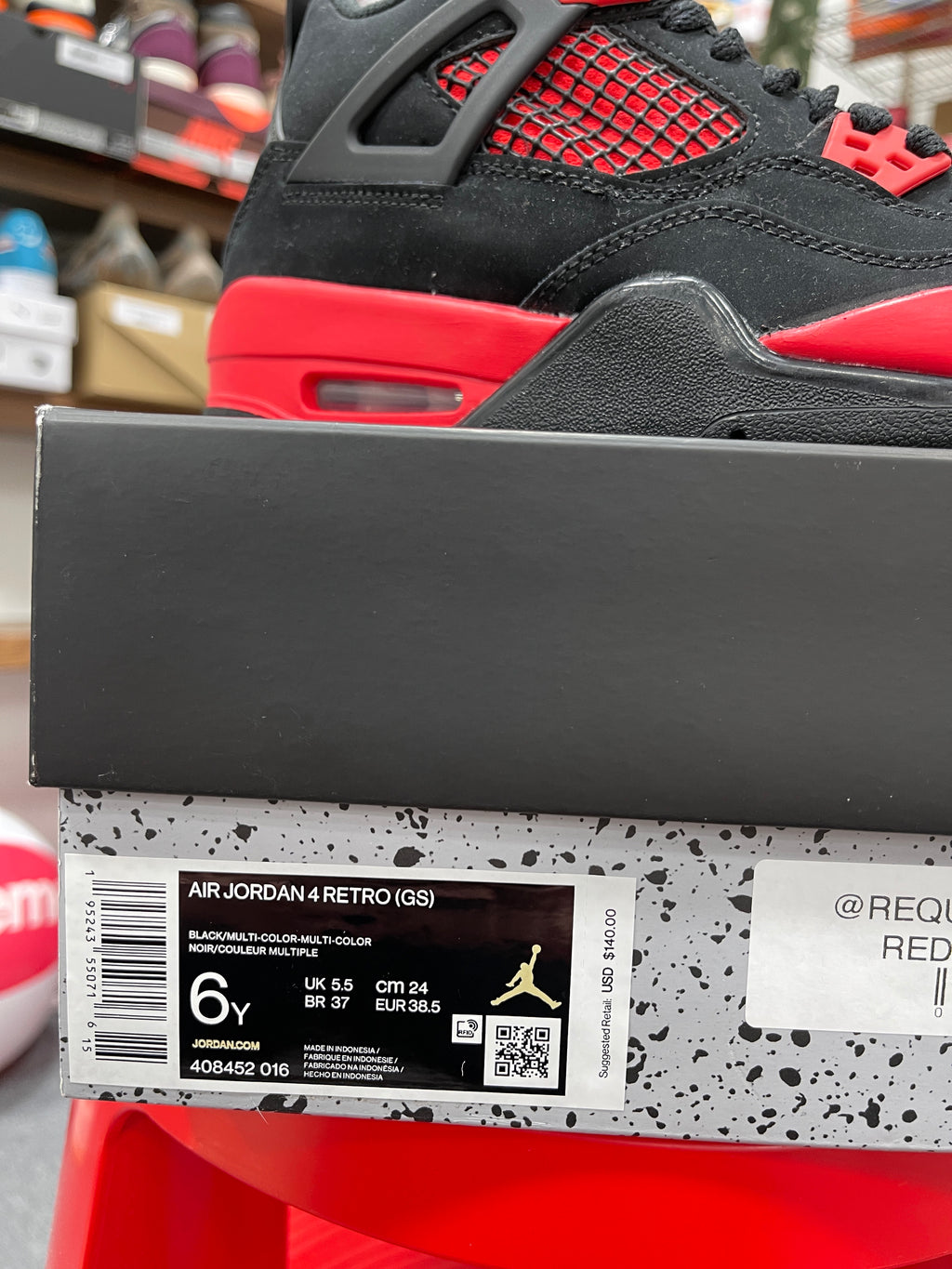 Air Jordan 4 Red Thunder Sz 6y