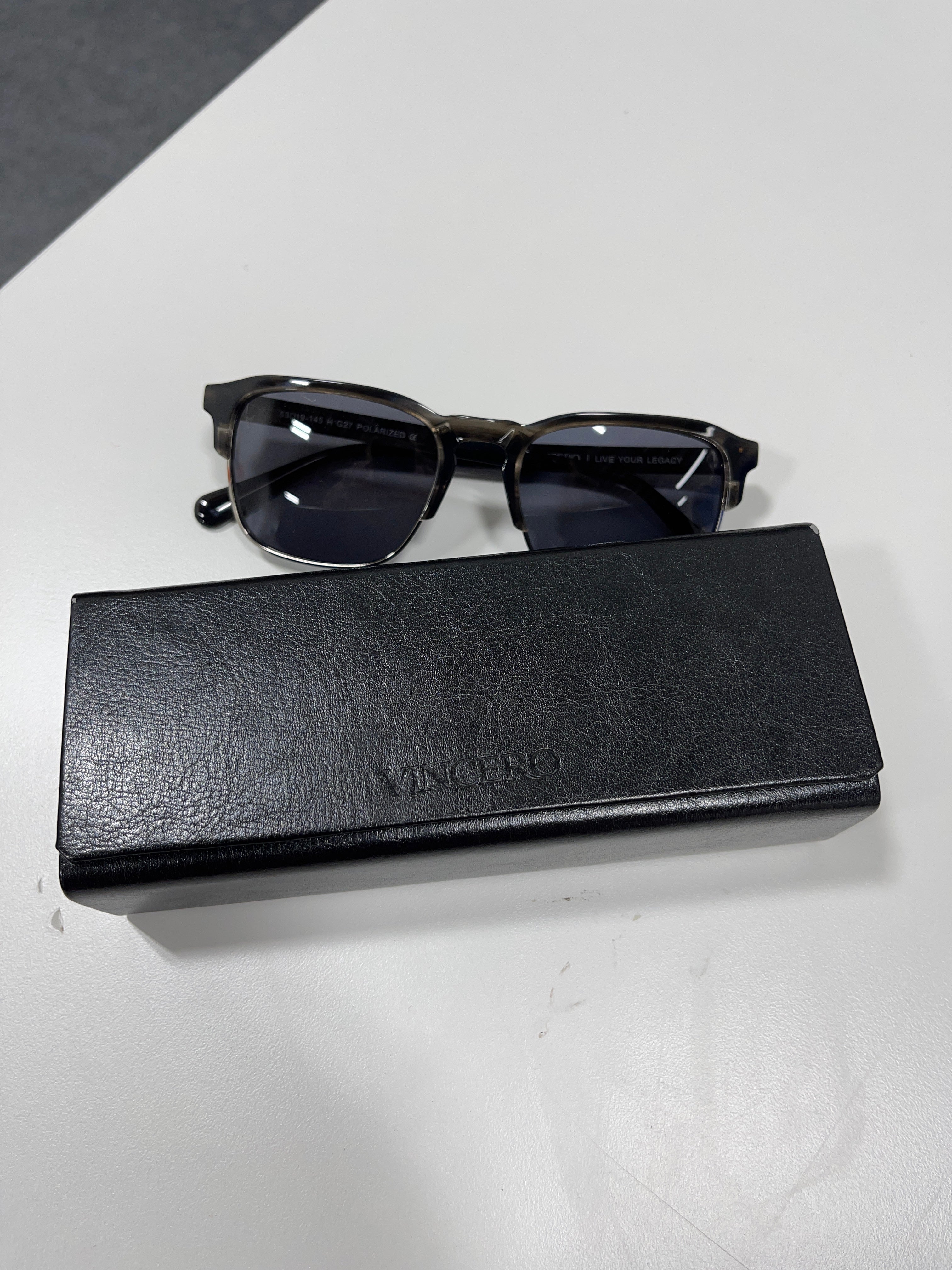 Vincero Sun Glasses