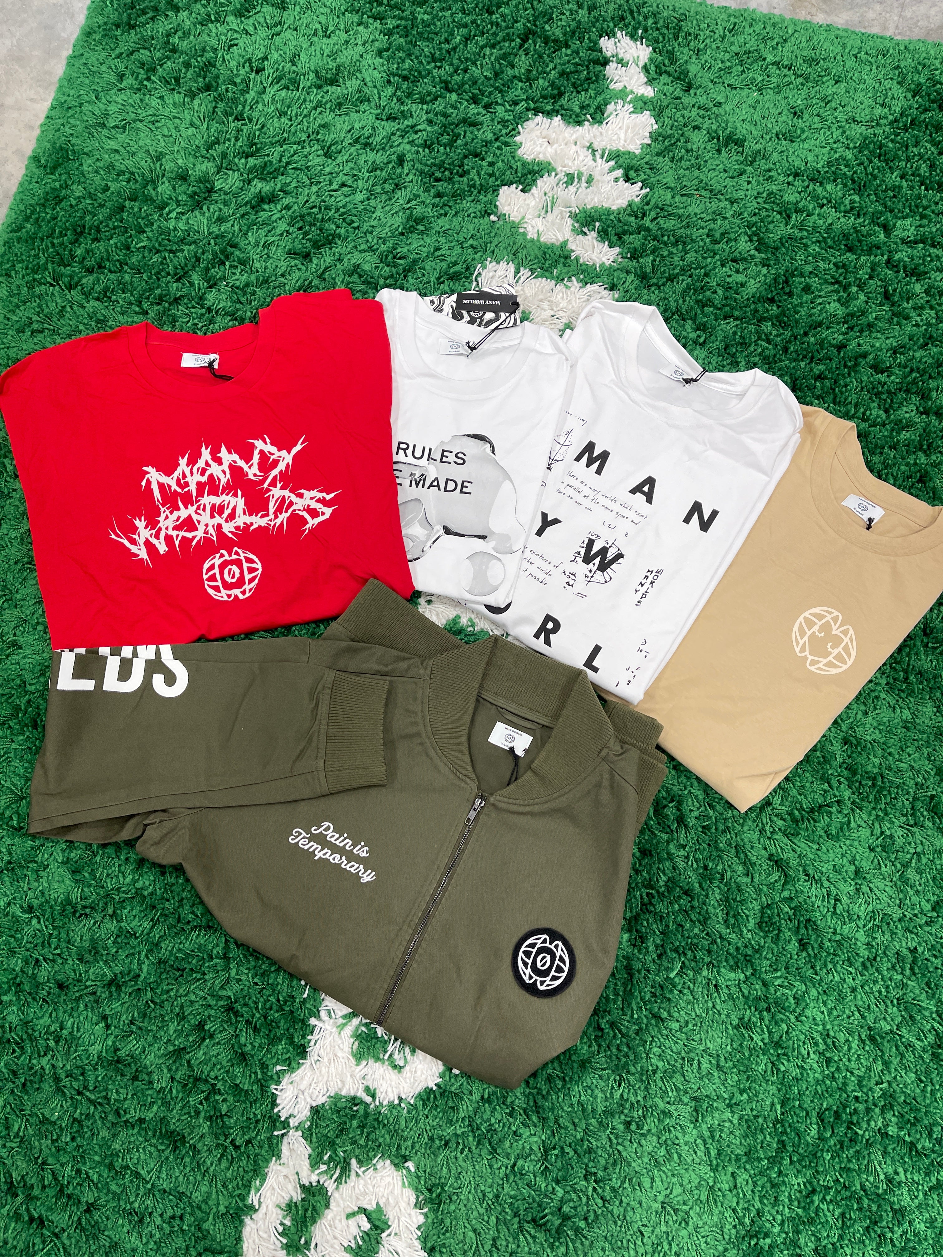 Many Worlds Clothing Pack Sz XL