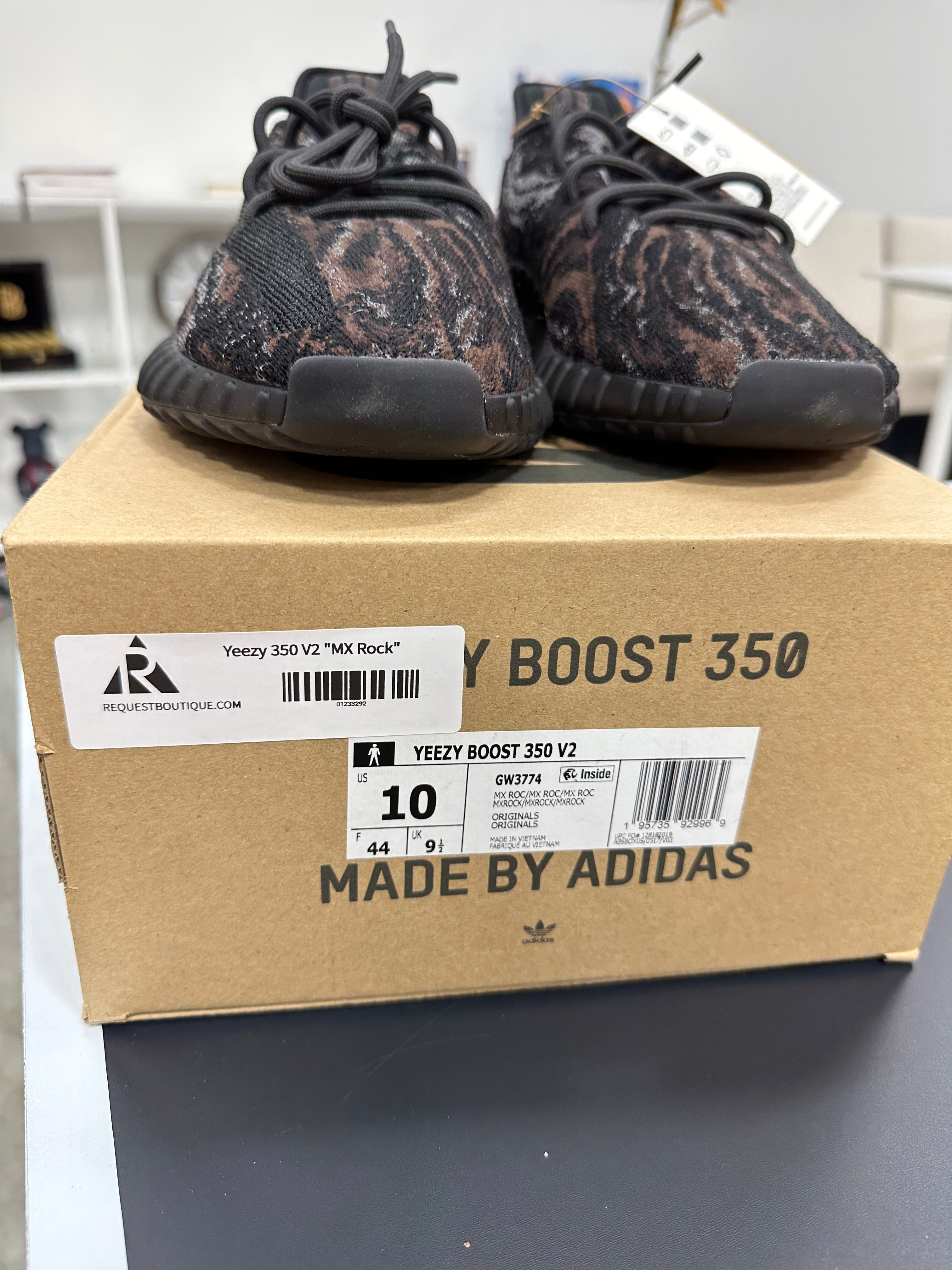 Yeezy 350 V2 Mx Rock Sz 10