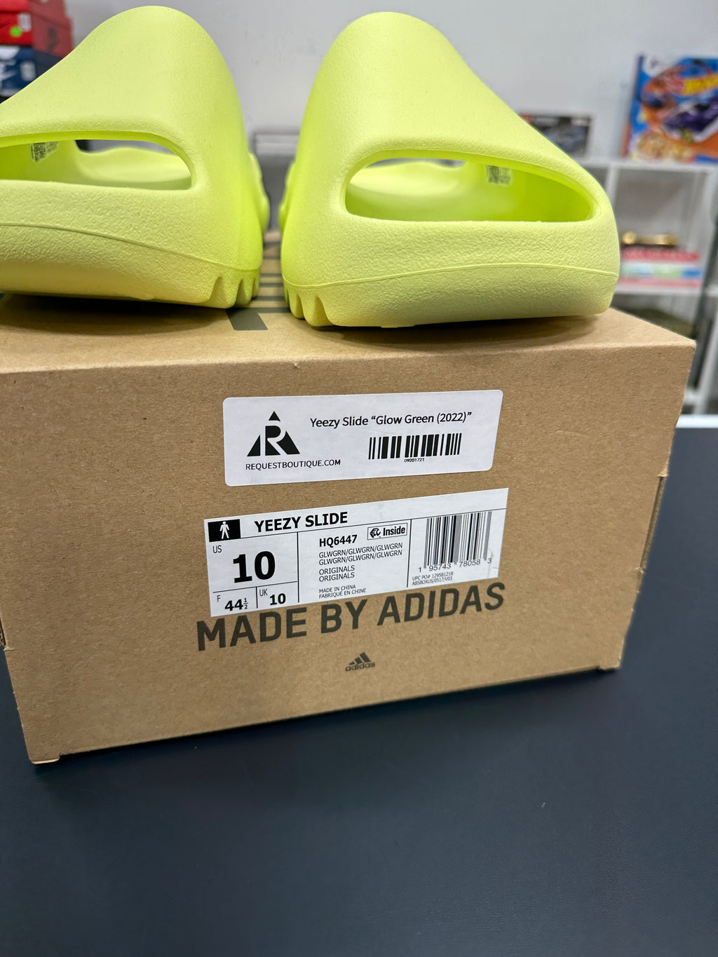 Yeezy Slide Glow Green Sz 10
