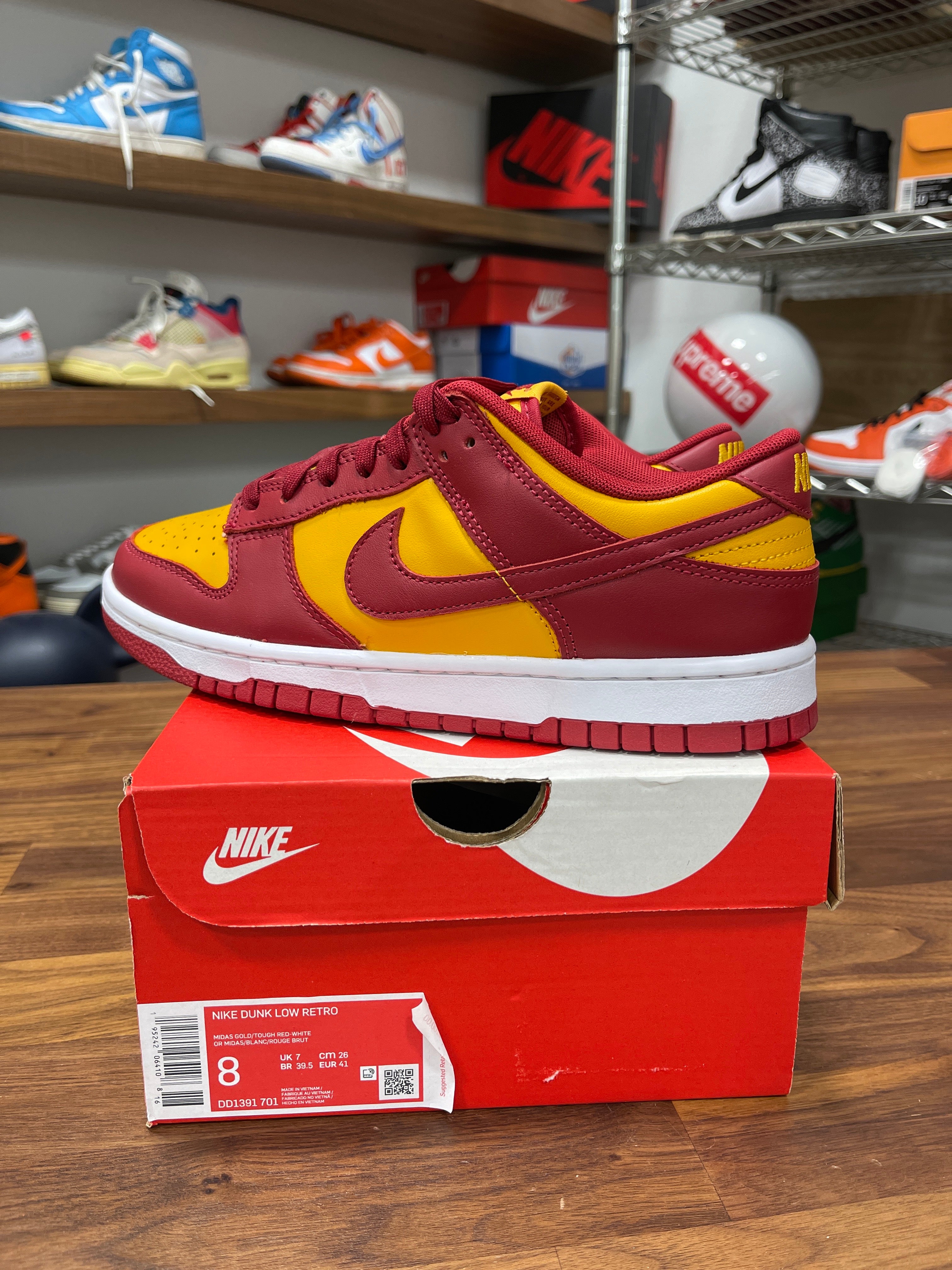 Nike Dunk Low Midas Gold Sz 8