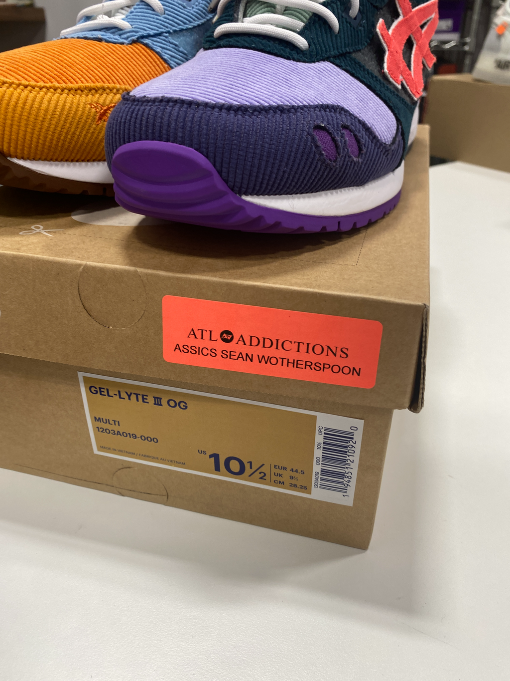 Sean Wotherspoon x atmos ASICS Gel-Lyte III Sz 10.5
